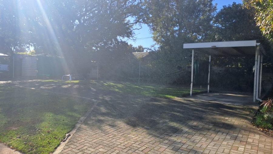 4 Bedroom Property for Sale in Beacon Bay Eastern Cape